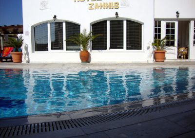 Zannis Hotel